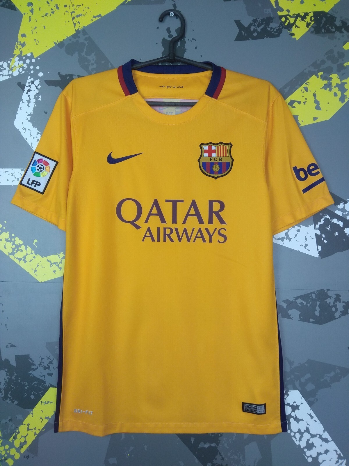 a*o様 FC Barcelona Nike 2015 オーセンティックシャツ s-l400.jpg