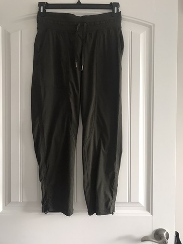 ヨガ lululemon - *outlet* lululemon size6 pants Lululemon Yoga Capri Pants Sz 6 Black Stretch 20” Inseam YGI