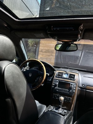 image 6 of interior