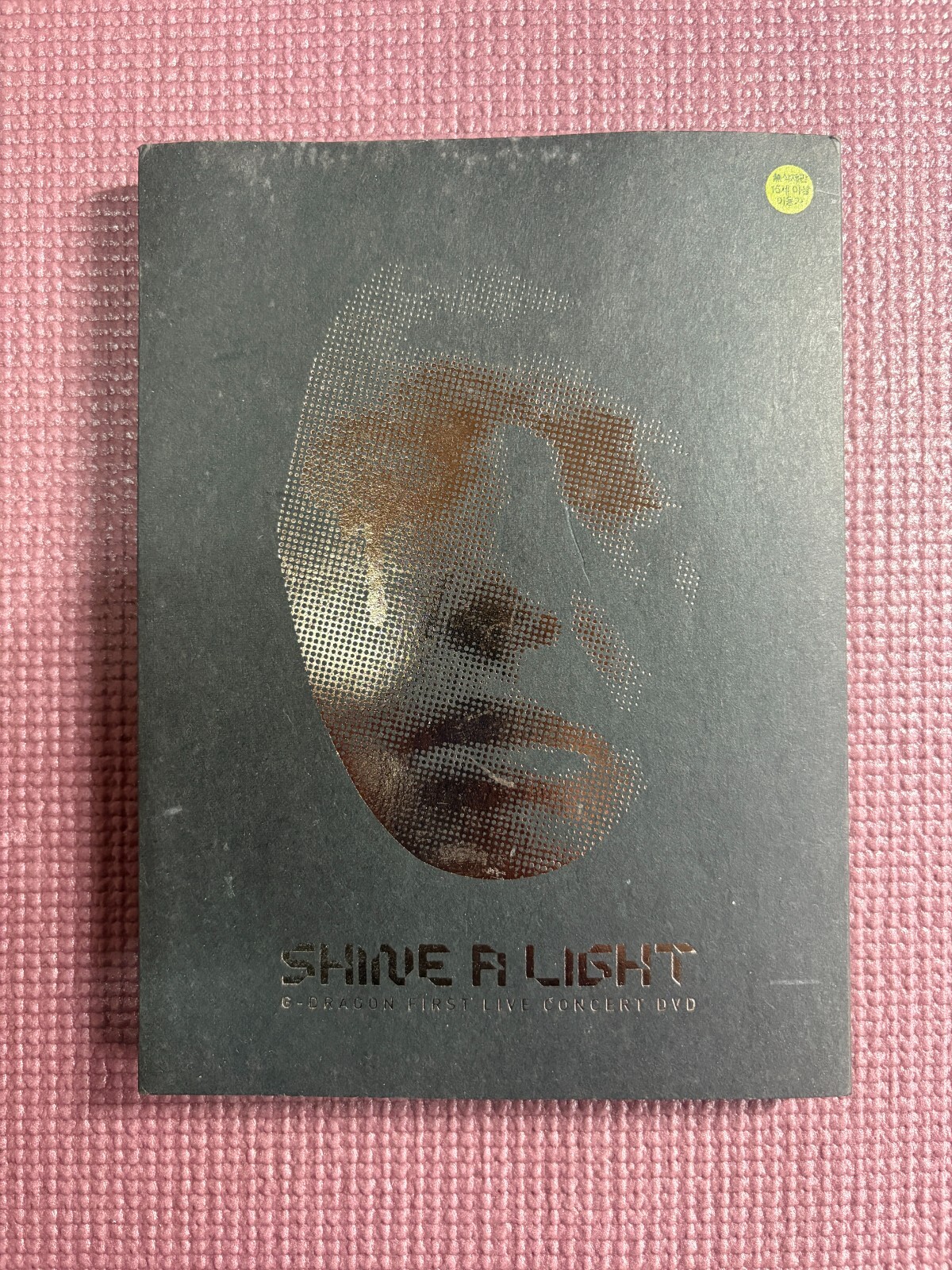 G-DRAGON　SHINE A LIGHT　DVD G-Dragon - Shine A Light G-Dragon's First Live Concert DVD
