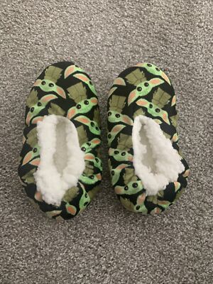 Little Boys Star Wars Yoda slippers NWOT