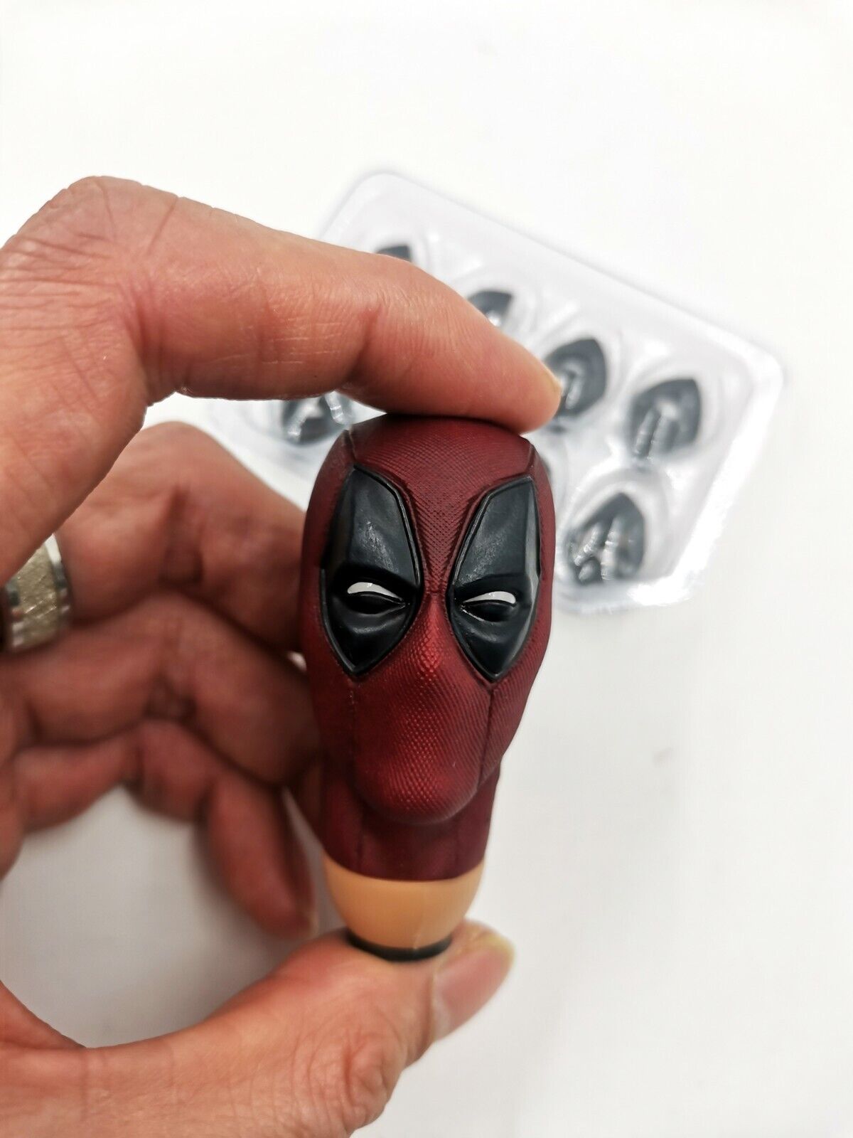 1/6 Eye Pieces Head Sculpt Hot Toys Dead Pool Deadpool 1/6 Eye Pieces Head Sculpt Hot Toys Dead Pool Deadpool