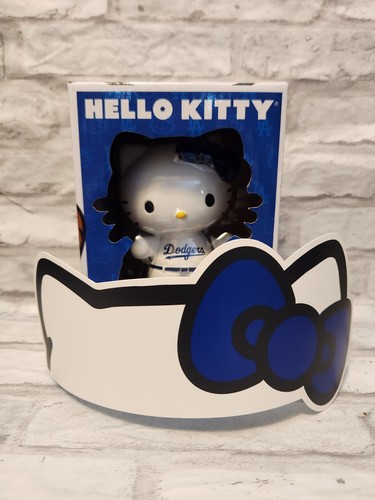 HELLO KITTY DIMMOIRE フルジップジャケット HELLO KITTY×DimMoire】しましまダメージニット | DimMoire