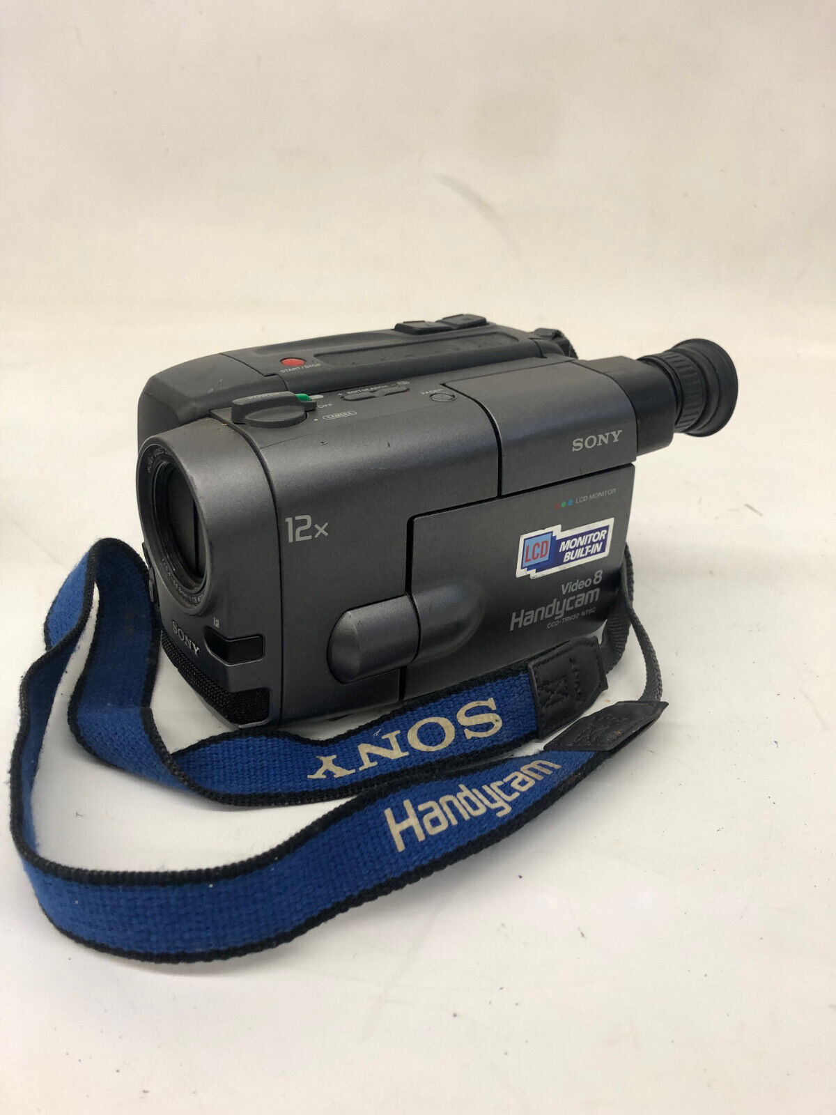 Sony Handycam DCR-TRV30 Camcorder - For Parts or Restoration Sony Handycam DCR-TRV30 Camcorder - For Parts or Restoration