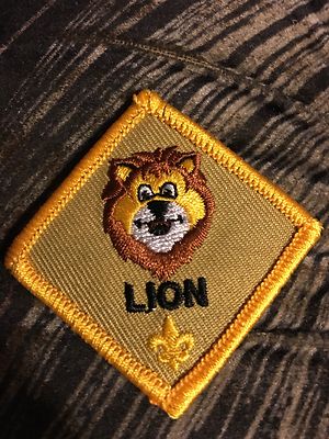 BSA LION DIAMOND Cub Scout Rank Patch BSA Stiff MINT