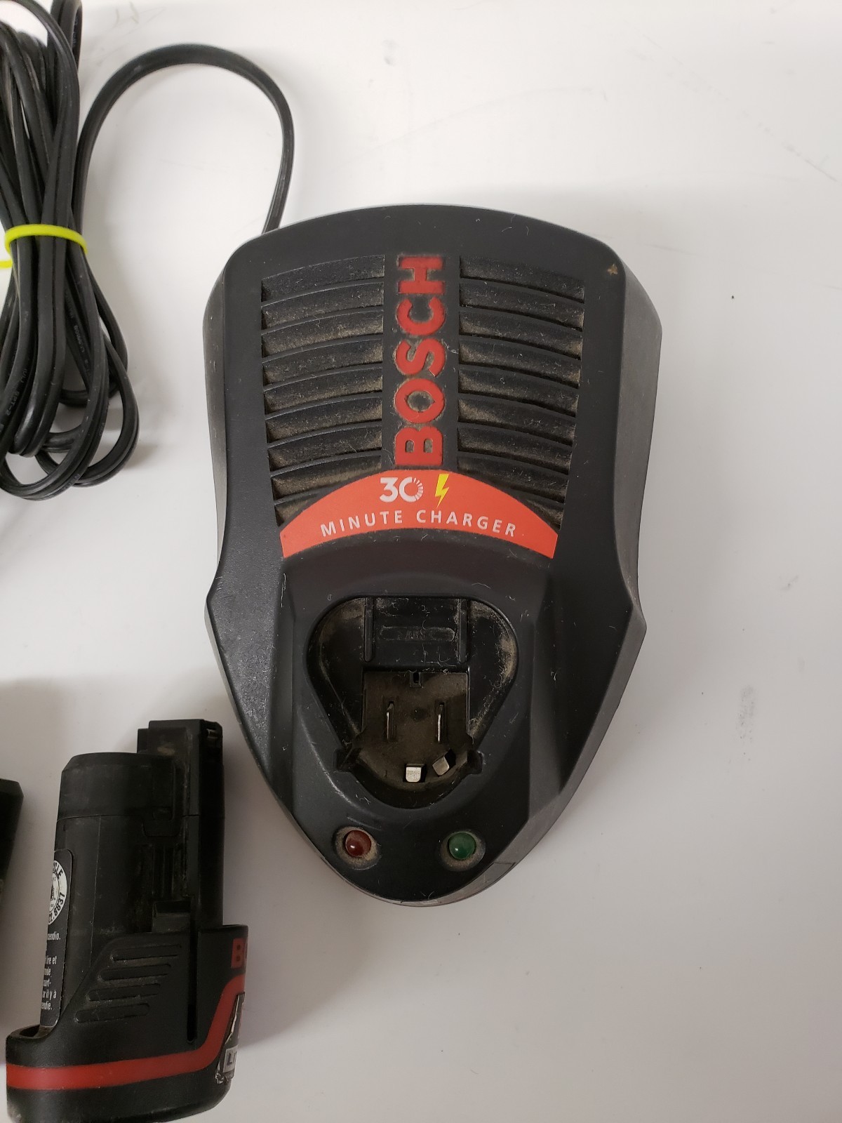 Bosch PS40-2 10.8V Impactor Lithium-Ion Cordless Impact Driver Kit  FREE SHIP