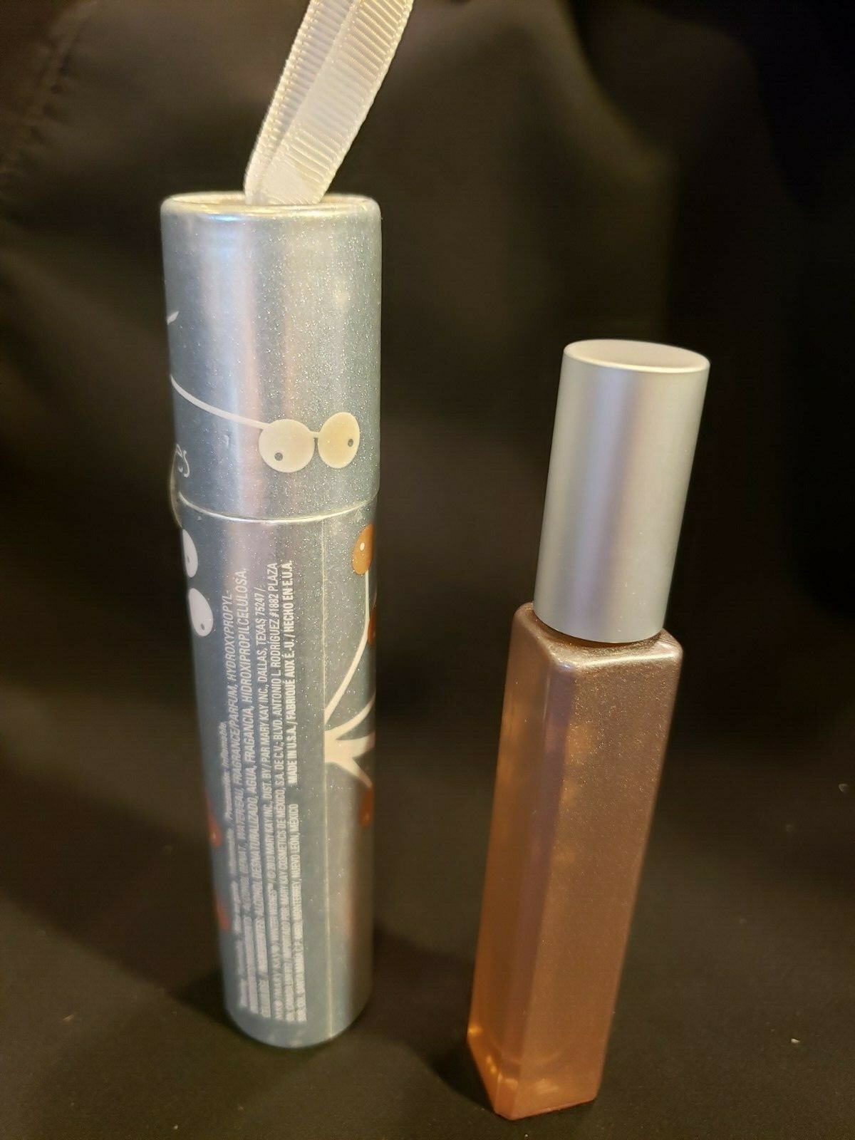 Mary Kay Winter Wishes Wand Roller Ball Eau de Toilette Perfume Travel Purse