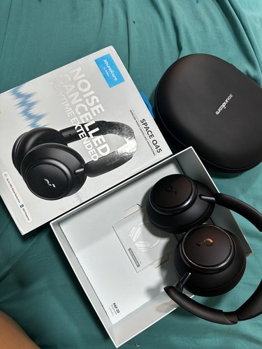 【えみ】超美品！soundcore SPACE Q45 Anker Soundcore Space Q45 Over-ear wireless noise-canceling