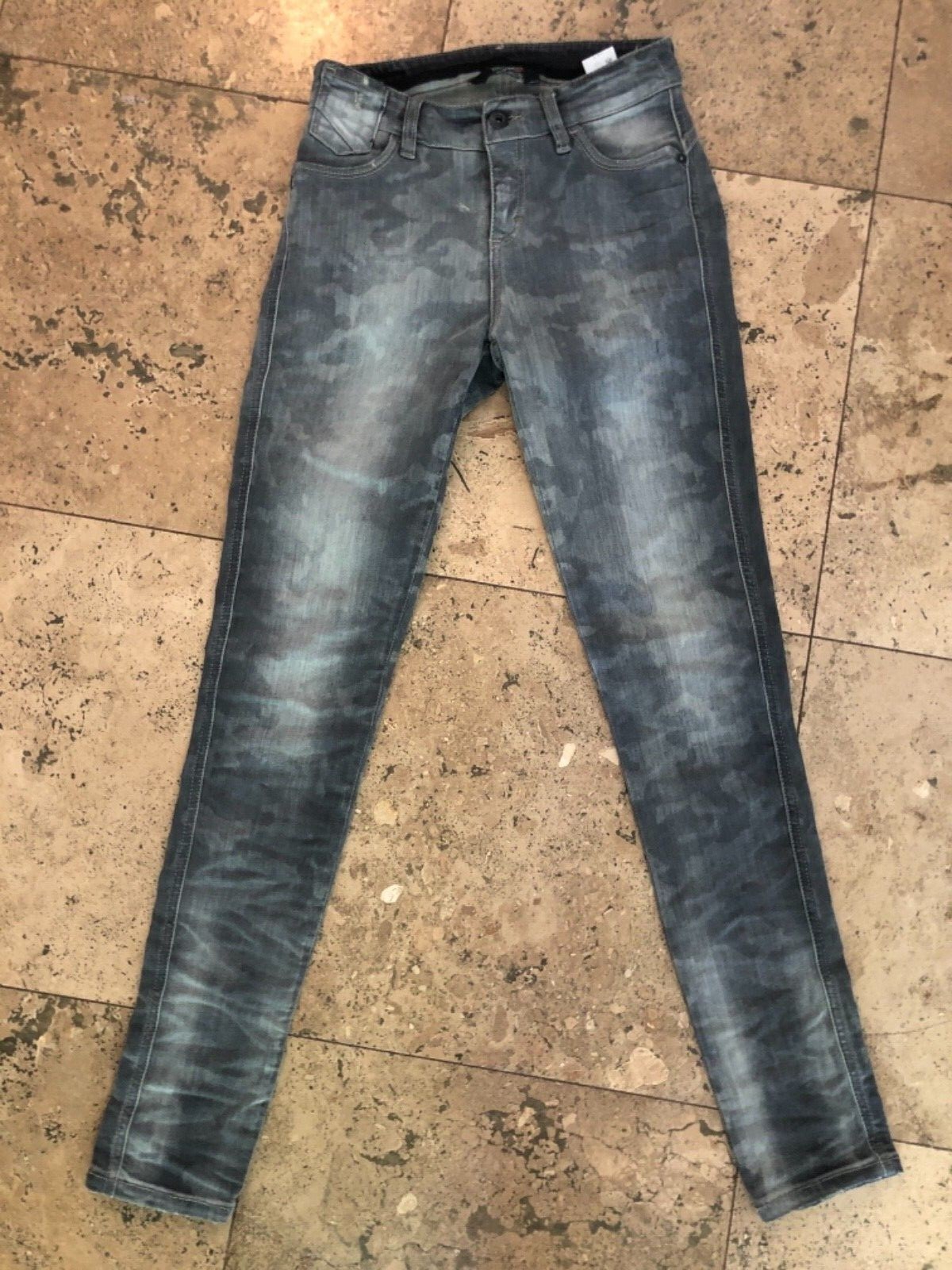 Made In Italy Grey Camo Skinny Jeans Size 24