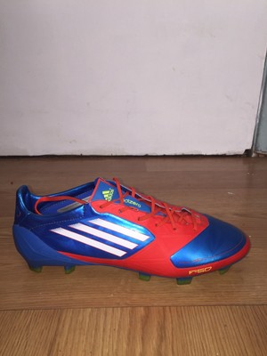 mens soccer cleats size 9