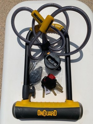 OnGuard Lucchetto a U Pitbull DT U-Lock 8005 per Bicicletta e Moto con Cavo