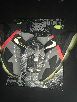 nike without swoosh