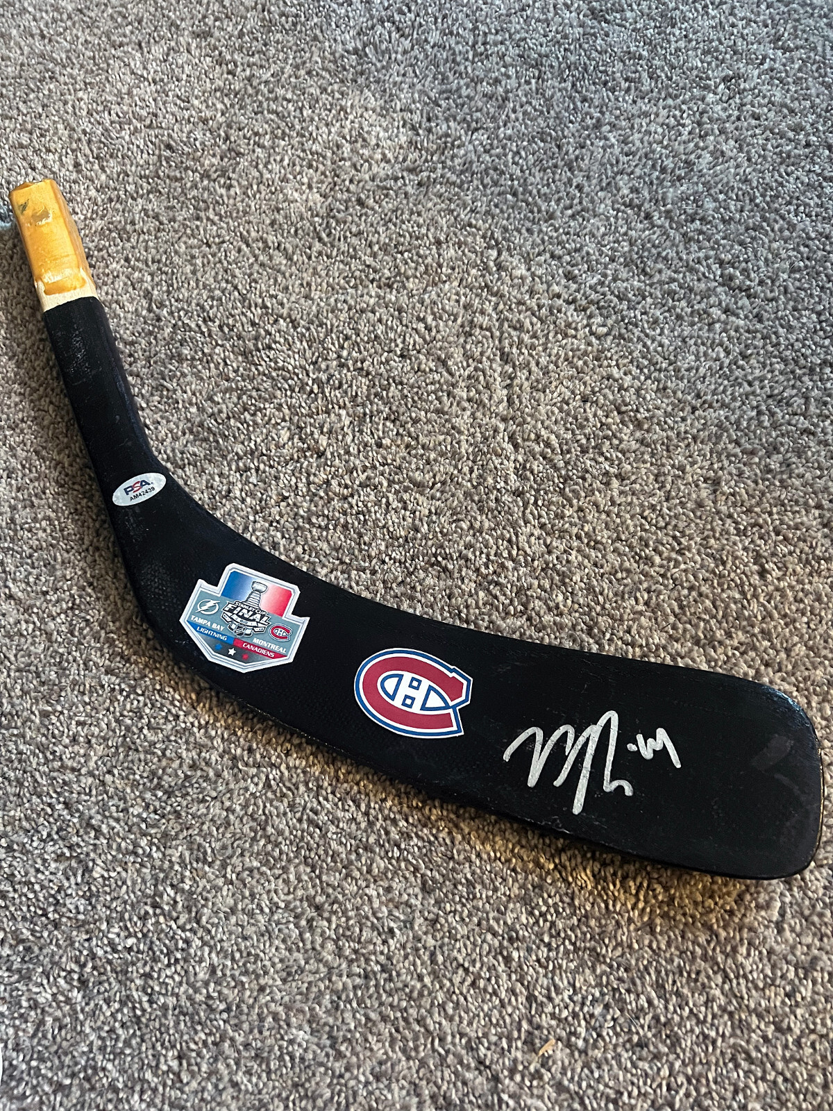 NICK SUZUKI Montreal Canadiens SCF Autograph SIGNED Hockey Stick