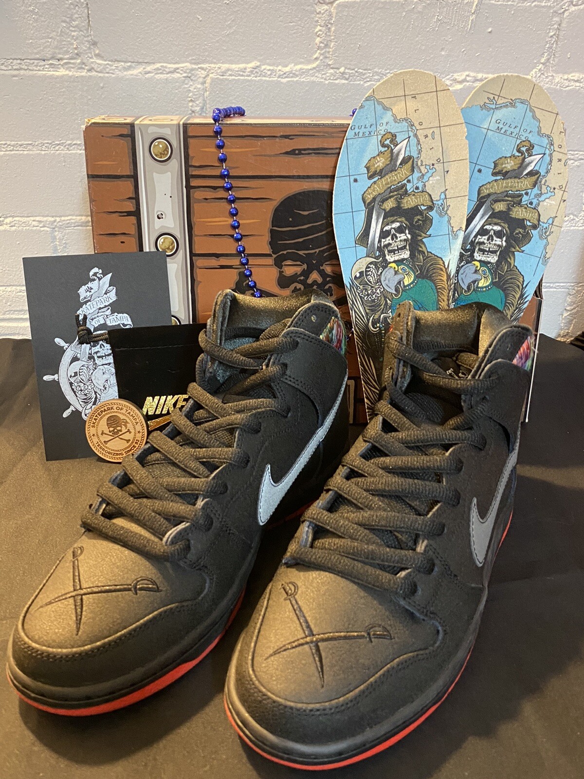 gasparilla nike sb dunks