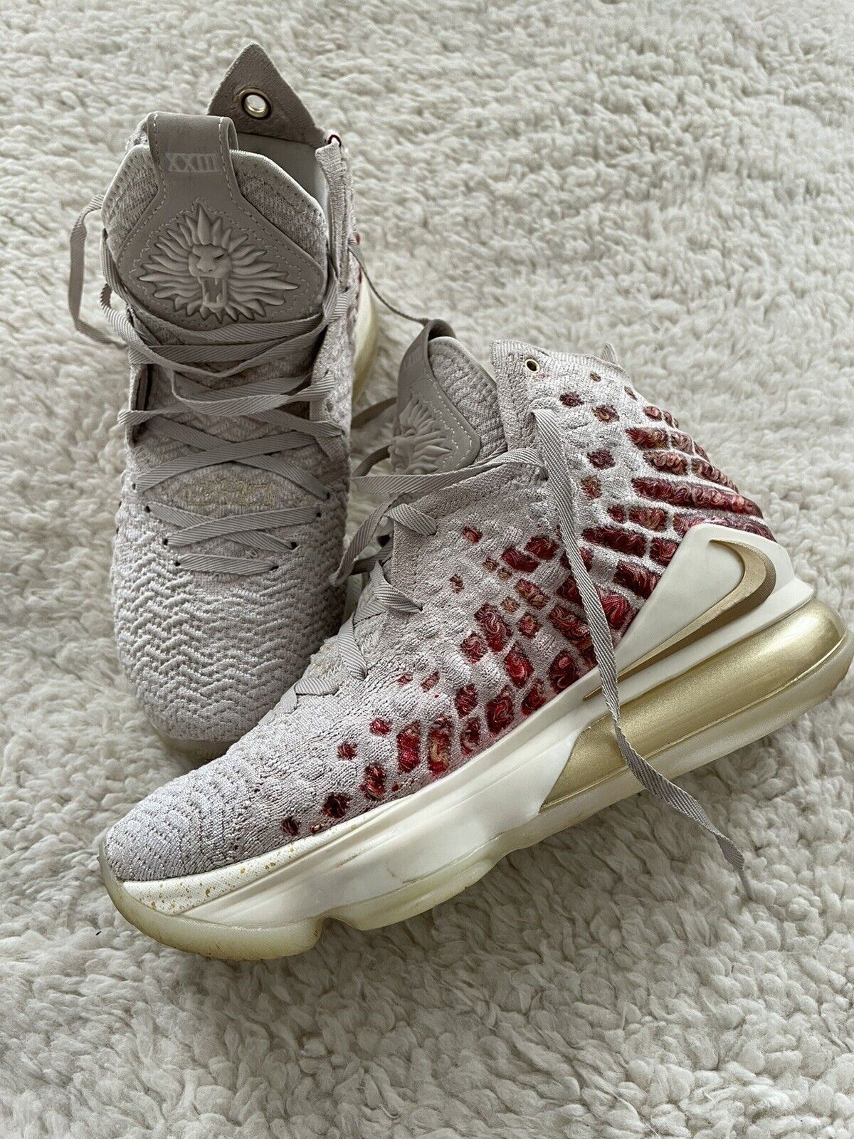 NIKE LEBRON XVII 17 Prm Harlem Fashion Row Win Desert Sand NIKE LEBRON XVII 17 Prm Harlem Fashion Row Win Desert Sand