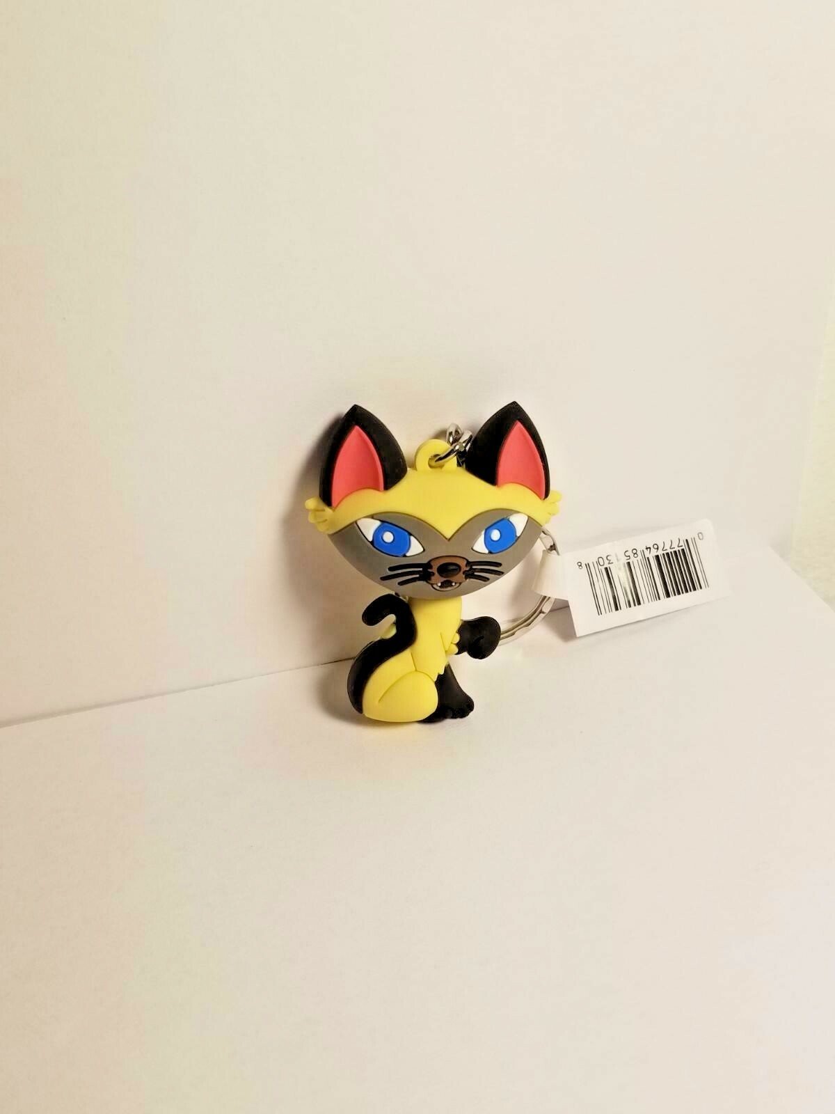 Disney Figural Keyring Series 19 Si Cat Blind Bag Figure NEW