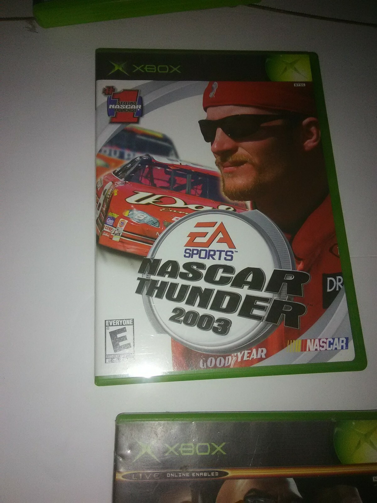 XBOX 1st GENERATION  WITH 30 CLASSIC GAMES TIGER WOODS , NBA 2K ,MADDEN , ECT