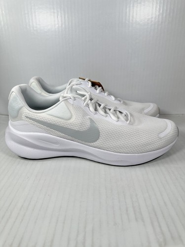 【Nike】 ★大人気★Revolution 7 White FB2207-100 Amazon.com | Nike Revolution 7 Men's Road Running Shoes