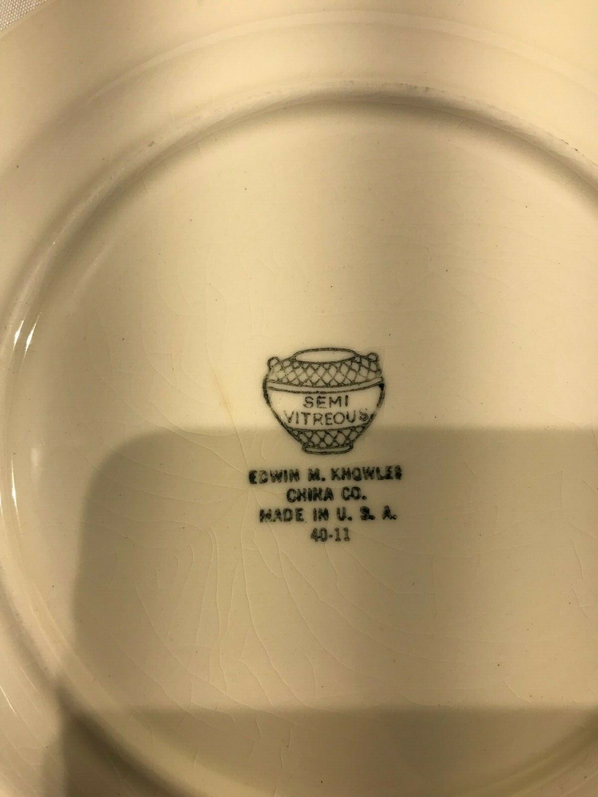 Edwin M Knowles Semi Vitreous Set of 4 Floral Gold Leaf Plates