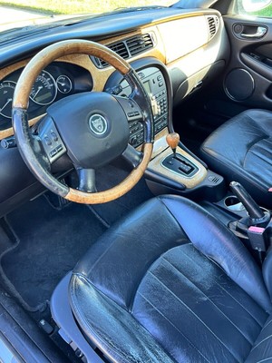image 1 of interior