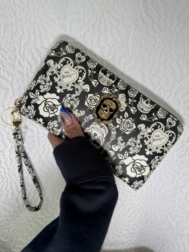 Betsey Johnson Skulls & Roses Long Zip Wallet Black/white