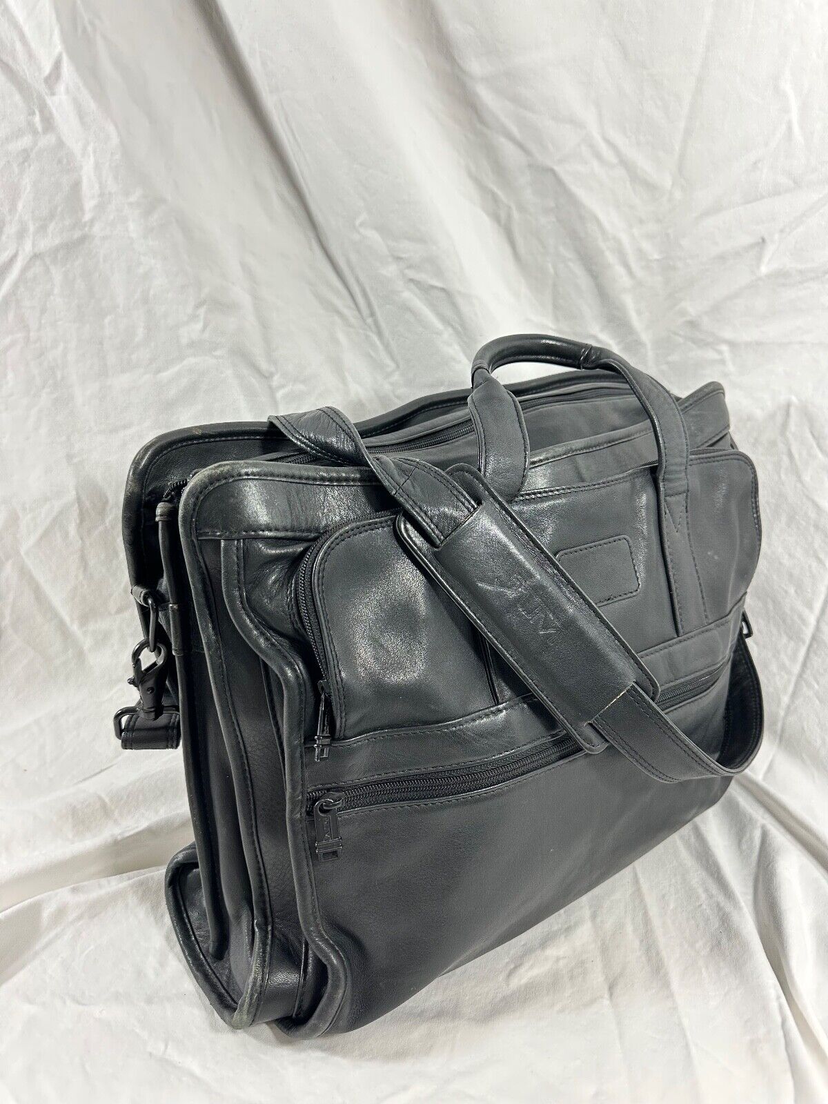 Vintage TUMI black nappa leather multi pocket briefcase Vintage TUMI black nappa leather multi pocket briefcase