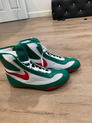 nike machomai green