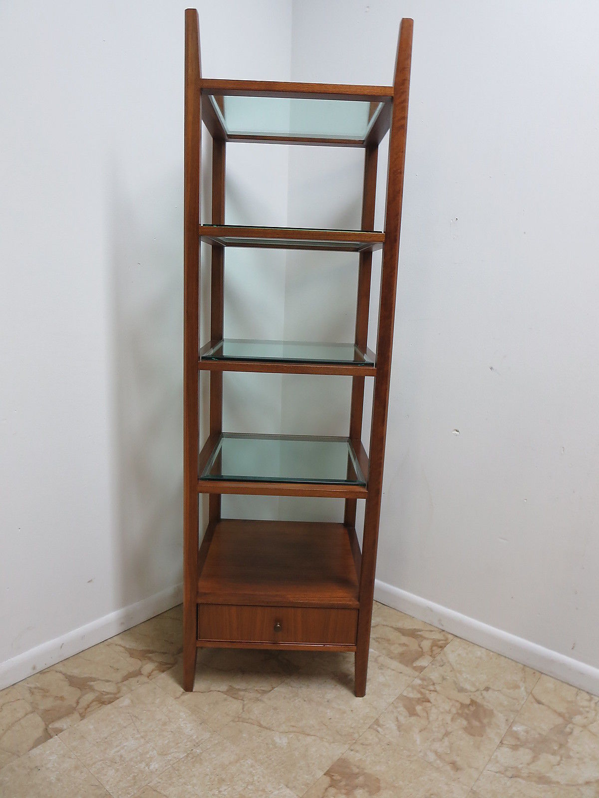 Gabinetes chinos de nogal