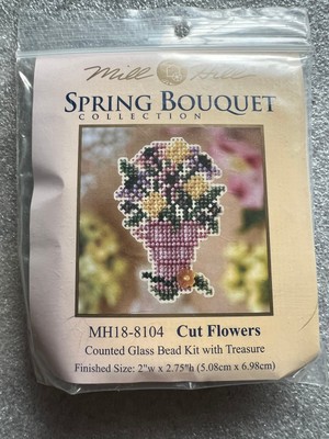 Mill Hill kit- MH18-8104 Cut Flowers Kit