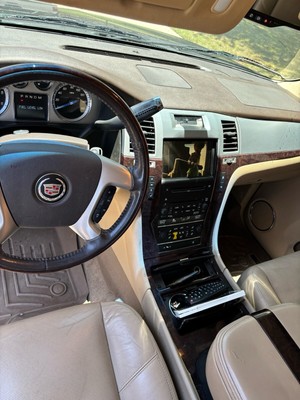 image 2 of interior