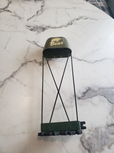 Vintage Bear Archery Green Recurve Bow Quiver Hunting Target 8 Arrow Holder