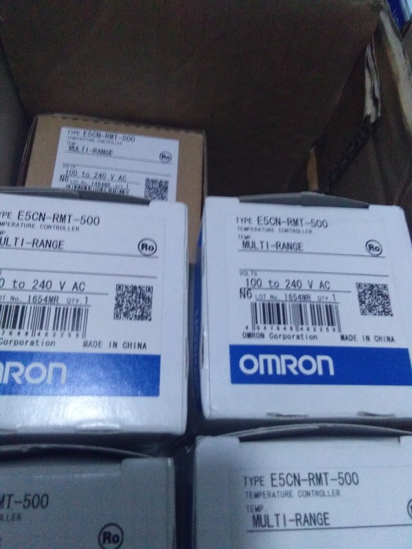 ContrÃ´Leur De TempÃ©Rature E5cn-Rmt-500 Omron ContrÃ´Le De TempÃ©Rature E5cn Nib...