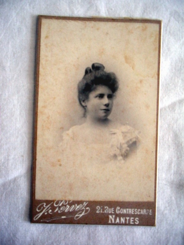 Ancienne Photographie Cdv Pervez Ã  Nantes - Portrait De Jeune Femme