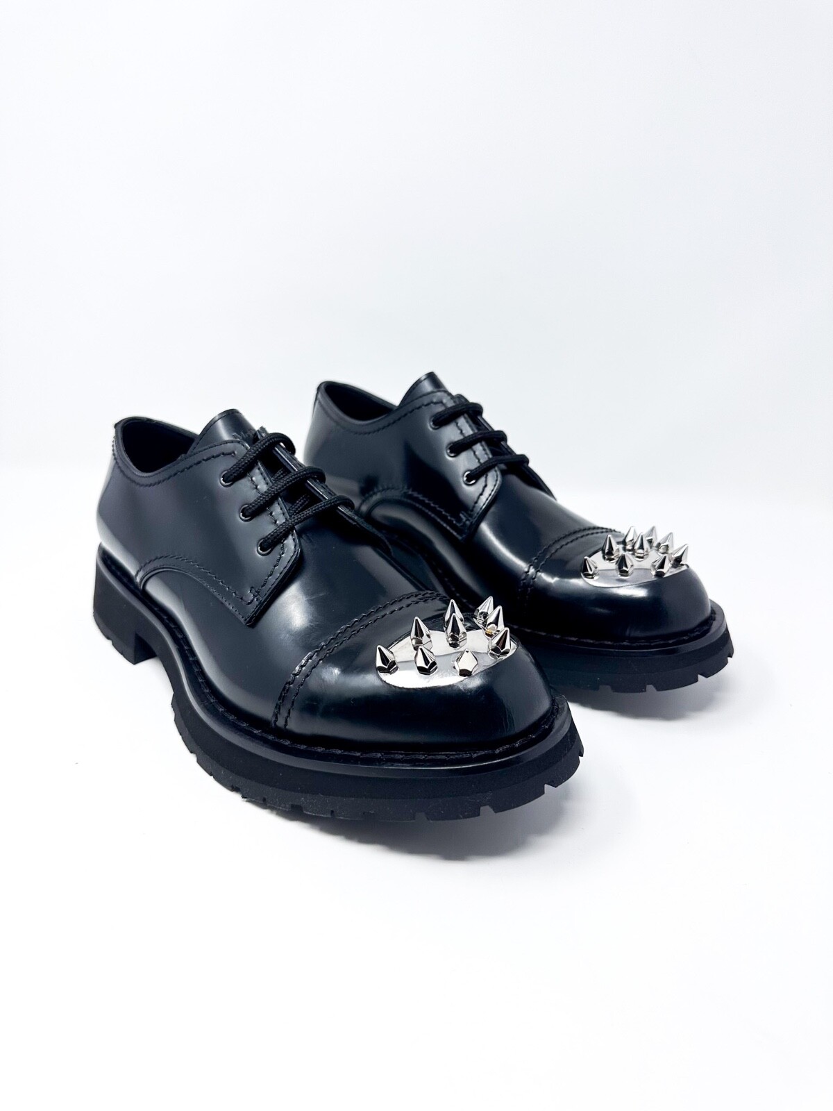 Pre-owned Alexander Mcqueen $1290  Leather Lace Up Stud Shoe Black 41