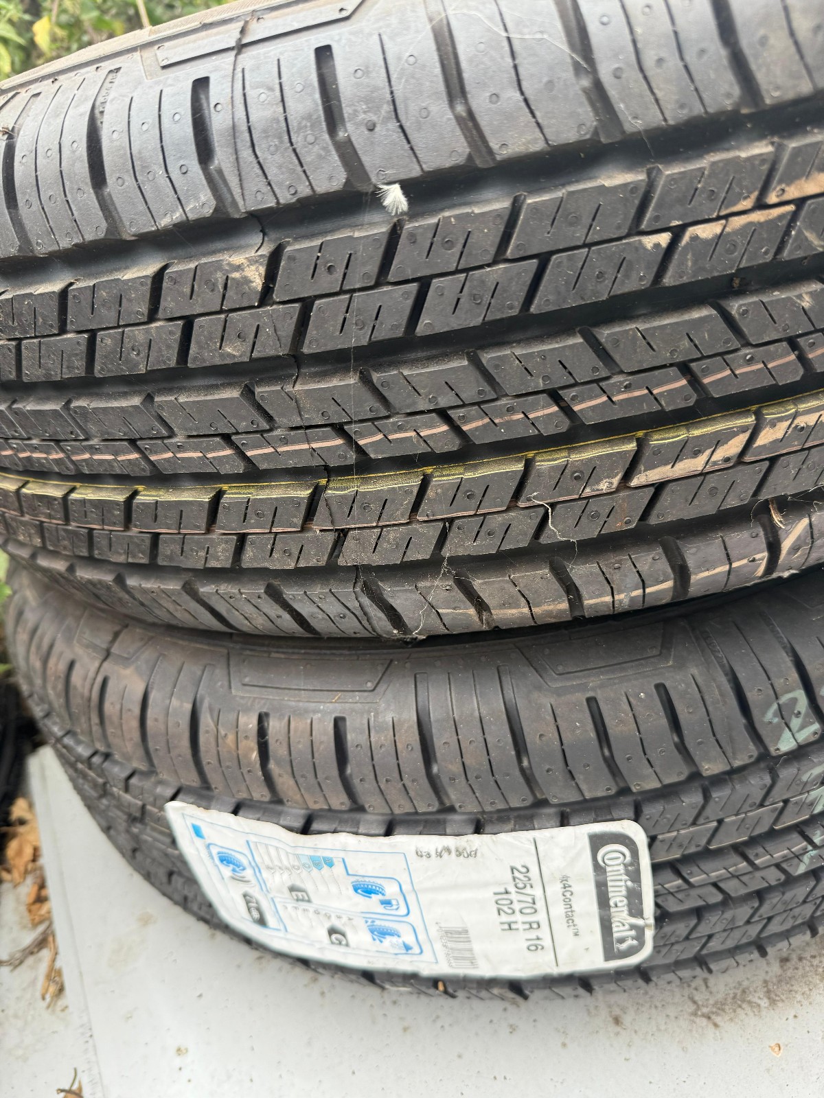 New 225 70 16 Continental, 4x4 Contact, M+S, 102H, x1 Tyre (F1_tyres) YD177