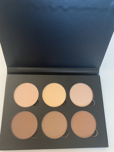 フェイスカラー ANASTASIA CONTOUR KIT LIGHT TO MEDIUM Anastasia Beverly Hills Contour Powder Kit - Light to Medium