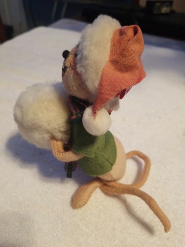 Annalee Doll Mouse with Muffler 1996