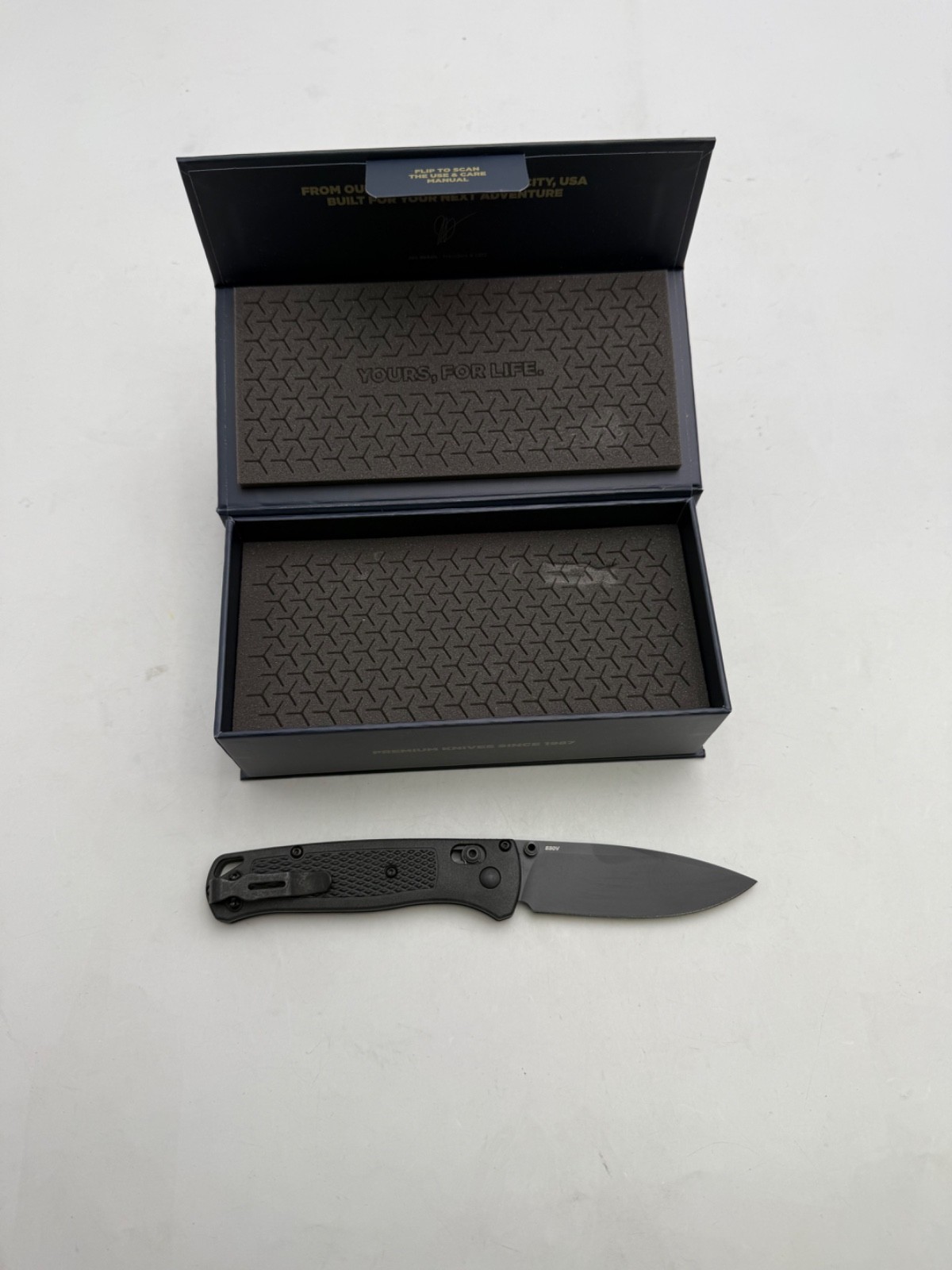 Benchmade Bugout 535BK-2 Blackout AXIS Lock Folding Knife – S30V – With Box