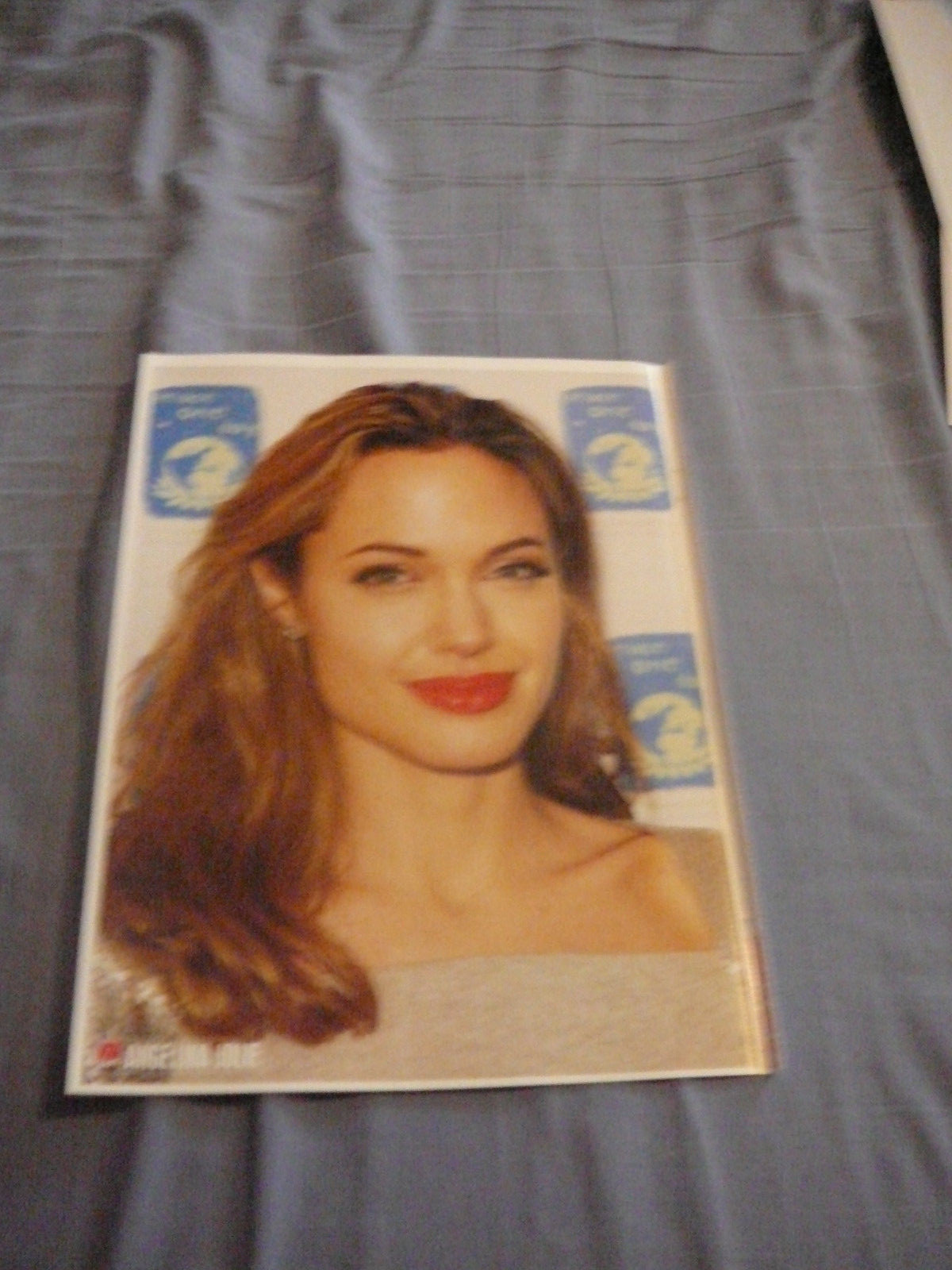 ANGELINA JOLIE PIN UP POSTER PHOTO AFFICHE DÉTACHABLE 7 JOURS 2006 7.5 x 10.5