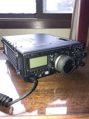 Yaesu FT 897D  Transceiver