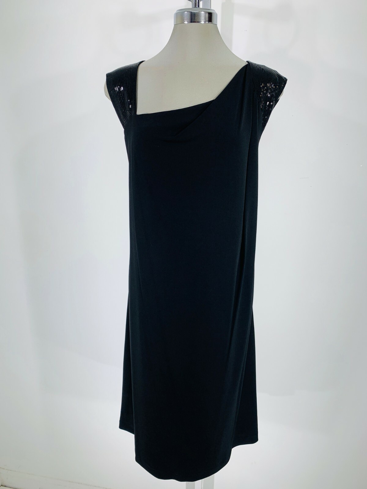 

Calvin Klein NWT BLACK Платье с вырезом и пайетками на плечах, Черный