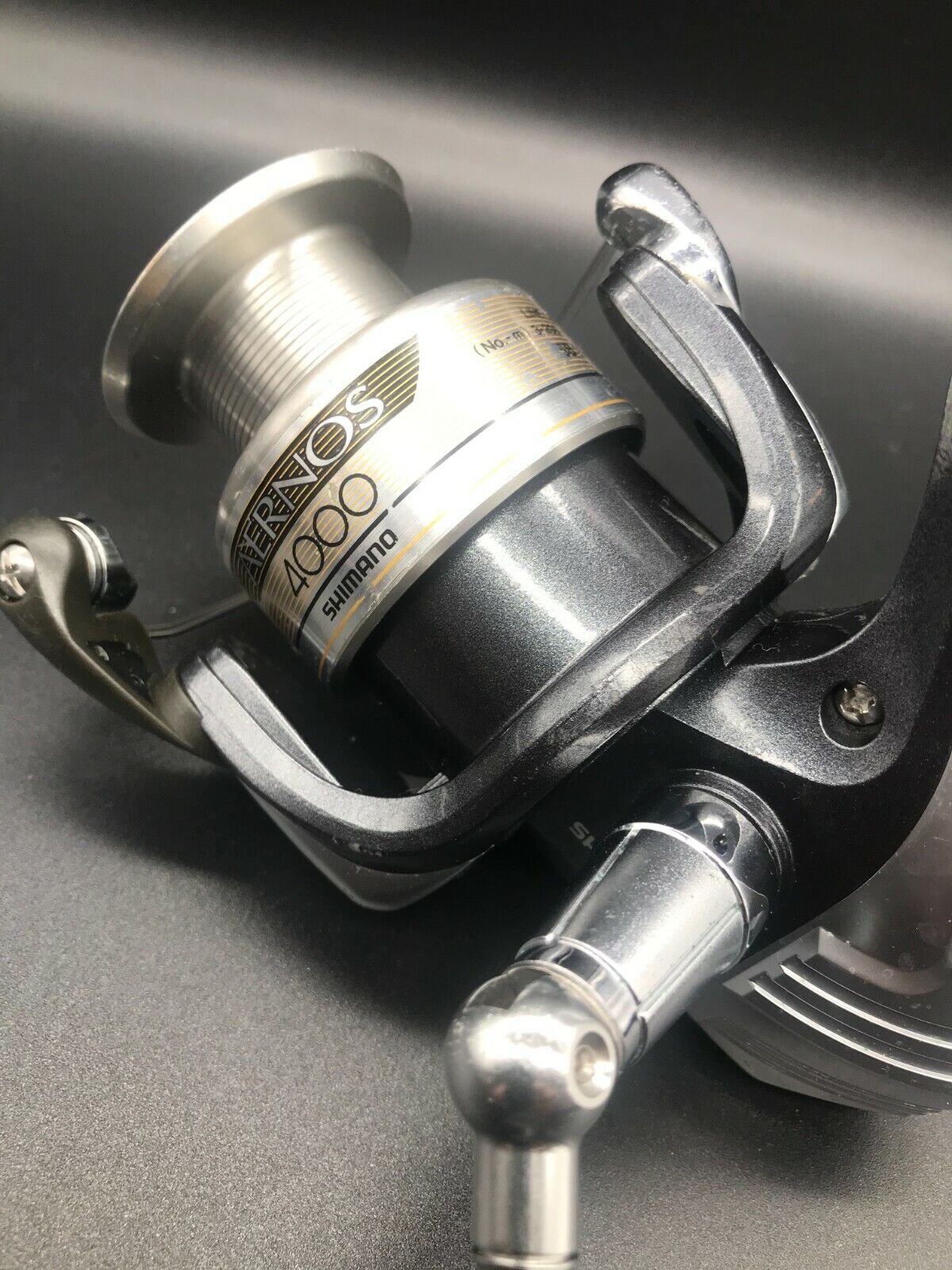 SHIMANO AERNOS 4000 used Spinning Reel good condition from SHIMANO AERNOS 4000 used Spinning Reel good condition from