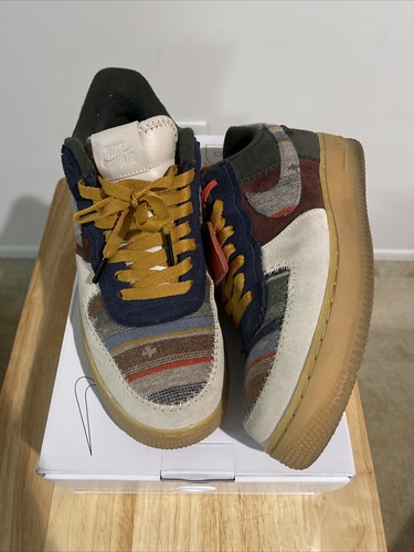 Men 9.5US Extremely Rare Limited Edition Nike Air Force 1