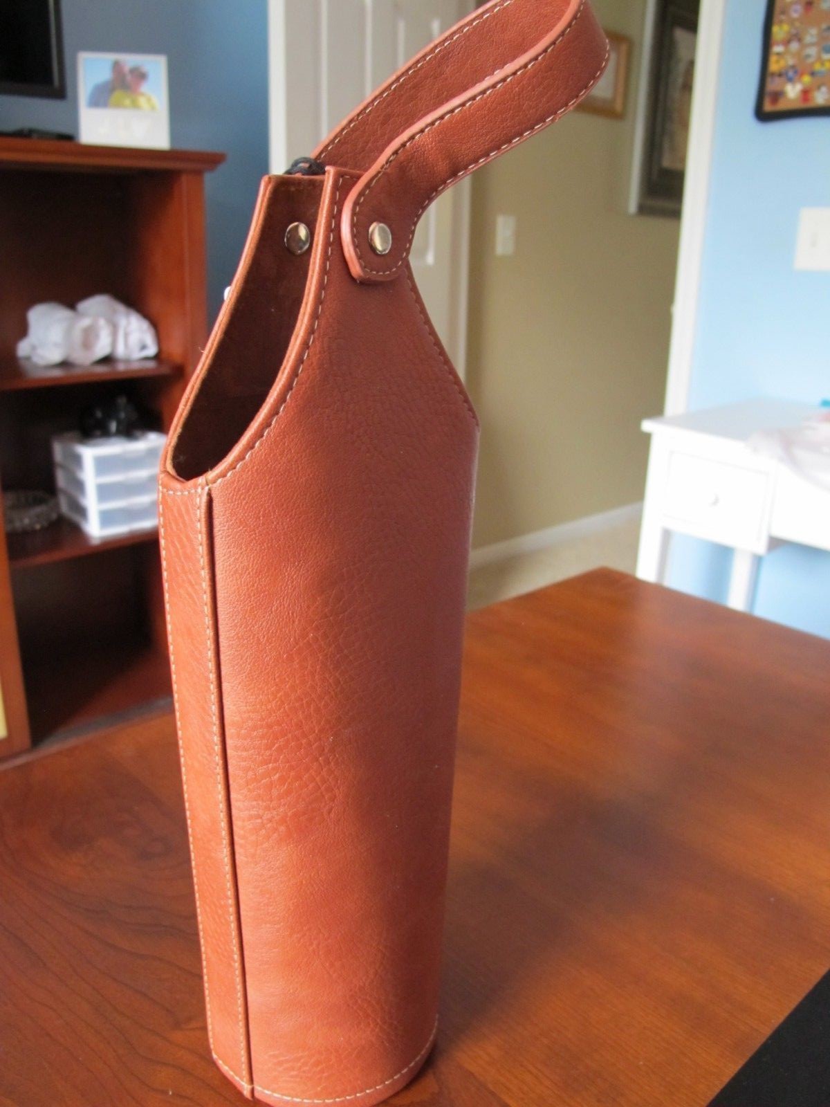 Tuscan Designs Leather Wine Bottle Holder NWT