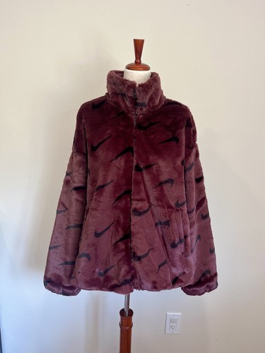 NWT $185 Nike W's Sportswear​ Faux Fur Allover Print Jacket