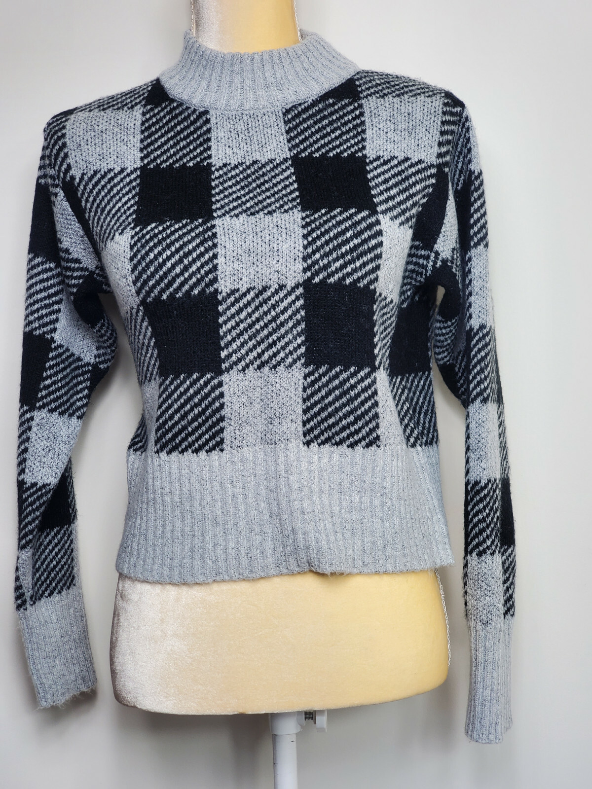 POOF New York Womens Gray Sweater Size S Preowned | eBay