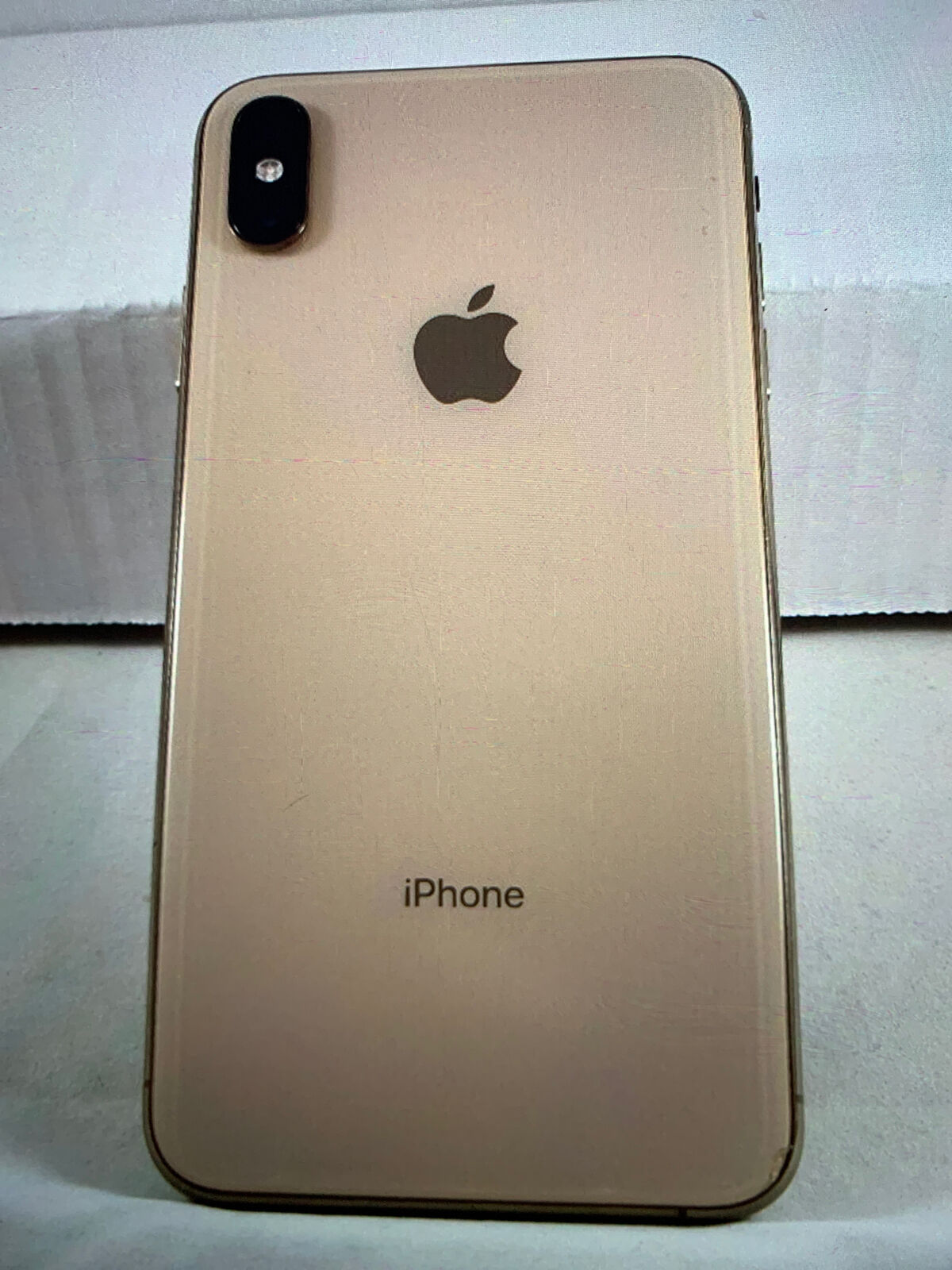 Apple iPhone XS Max - 64GB - Gold (AT&T) A1921 (CDMA + GSM Apple iPhone XS Max - 64GB - Gold (AT&T) A1921 (CDMA + GSM
