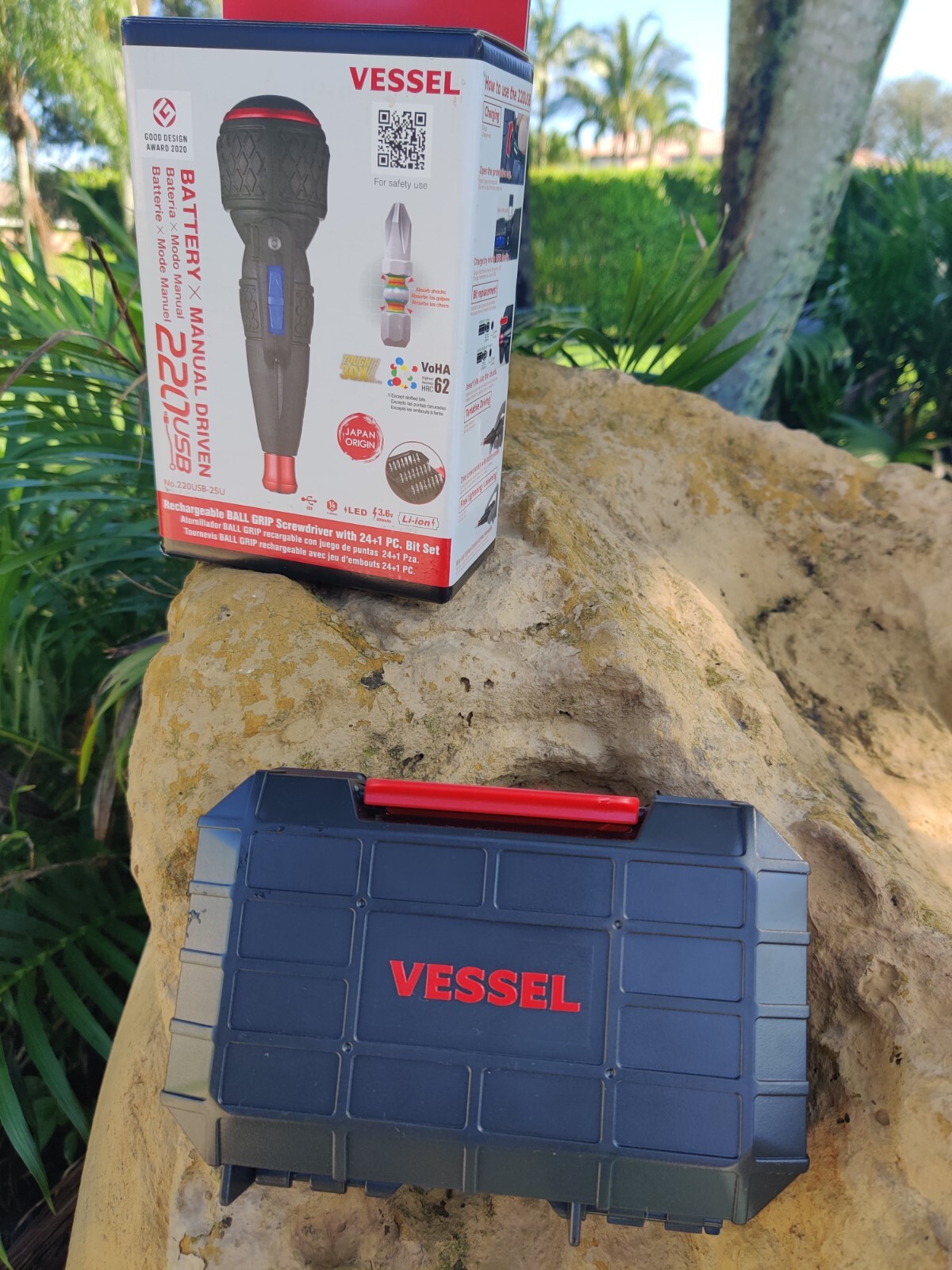 VESSEL BALL GRIP Rechargable Screwdriver with 25PC. Bit Set