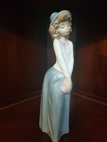 Lladro Nao  #1121 