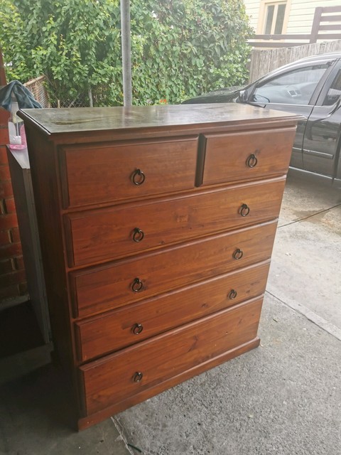 Dark oak timber TALL BOY. Chest of drawers | Dressers & Drawers